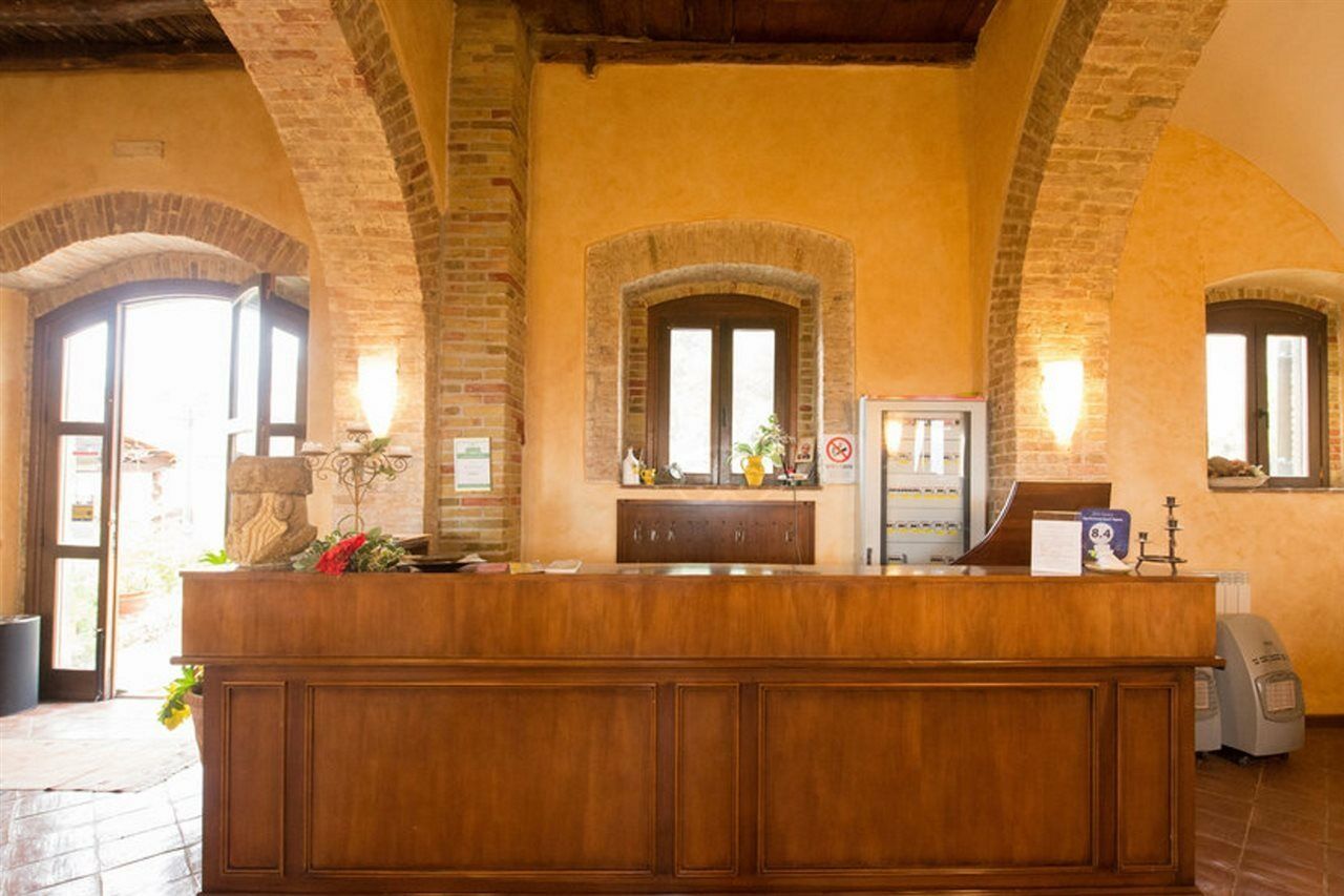 بيانا ديلي البانيسي Agriturismo Sant'Agata المظهر الخارجي الصورة